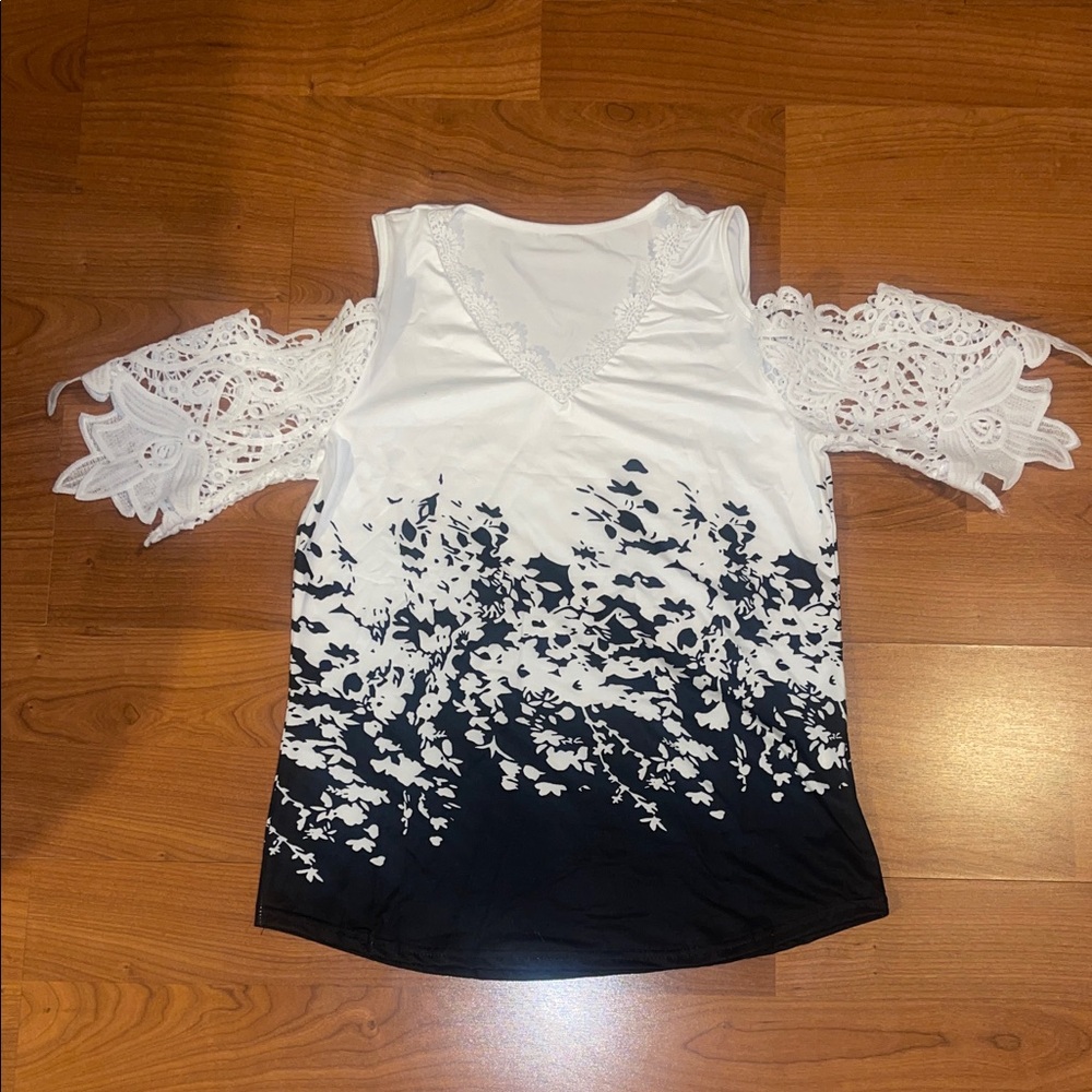 Lace Cold-Shoulder Floral Ombre Top - White & Black